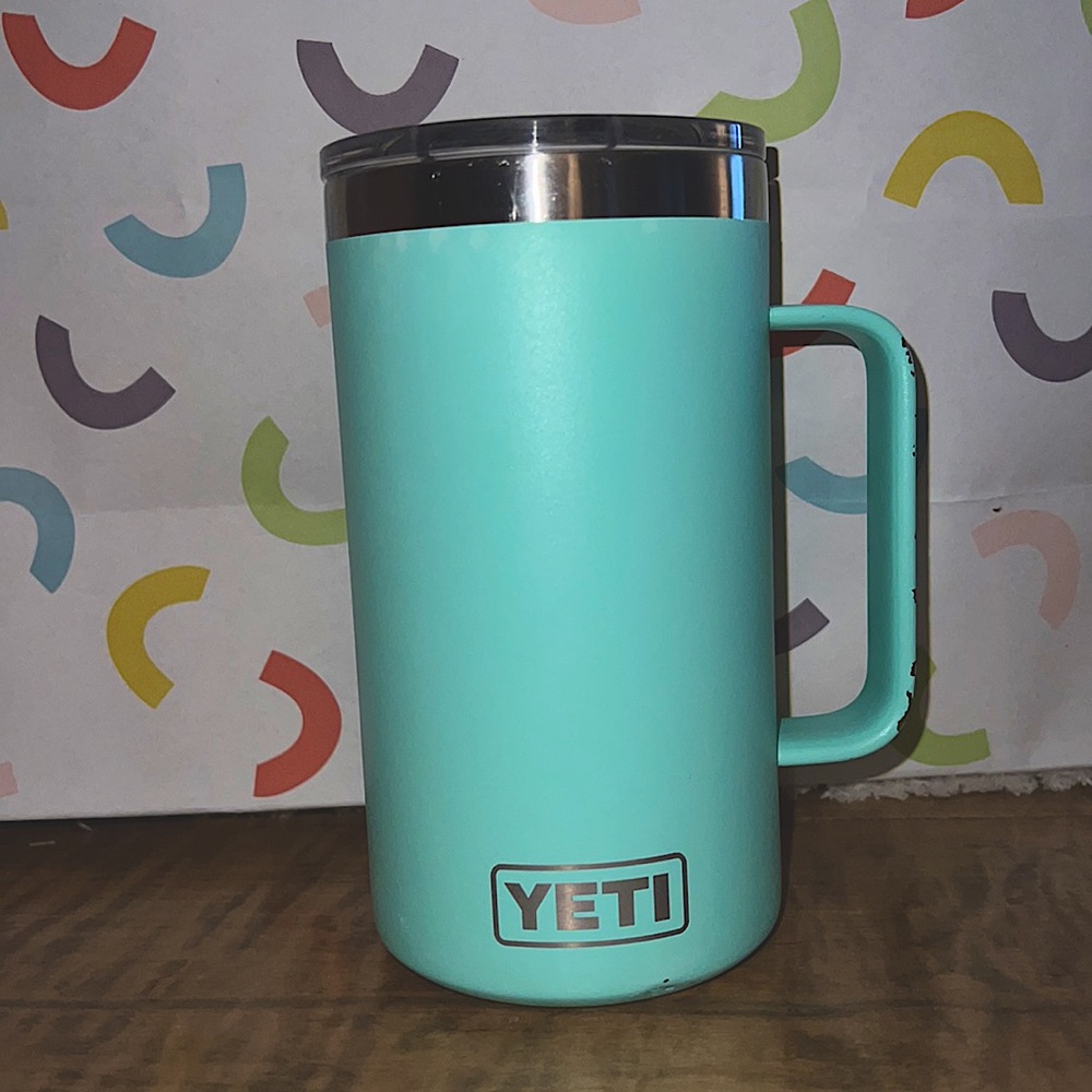 Seafoam Yeti Tumbler 24oz with handle